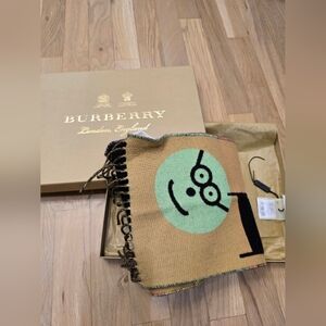 Burberry I love Burberry kids scarf antique yellow color
